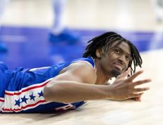 雷电竞-包含费城76人迎NBA常规赛关键赛，转会期伤情更新，信心回归，球队文化再被提及的词条