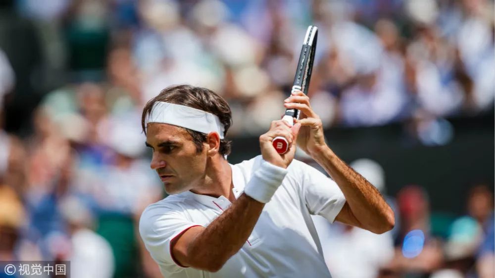 RayBet-费德勒回归赛场，逆转首场状态亮眼，巴塞罗那观众沸腾！的简单介绍