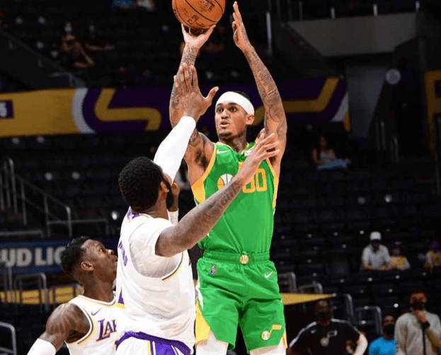 雷竞技- 湖人卡考克 